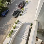 Hotel White Club