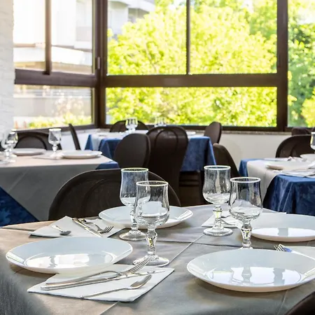 Отель White Club