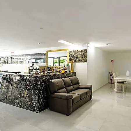 White Club