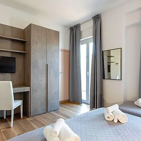 Ξενοδοχείο White Club 3*