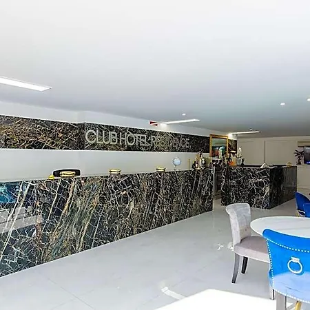 White Club 3*